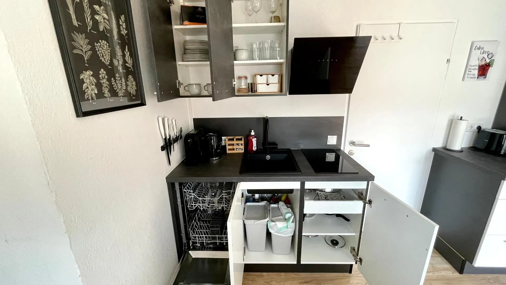 Apartment Contactless Self-Check-In - Stayhere Central City Studio 14 Graz Austria